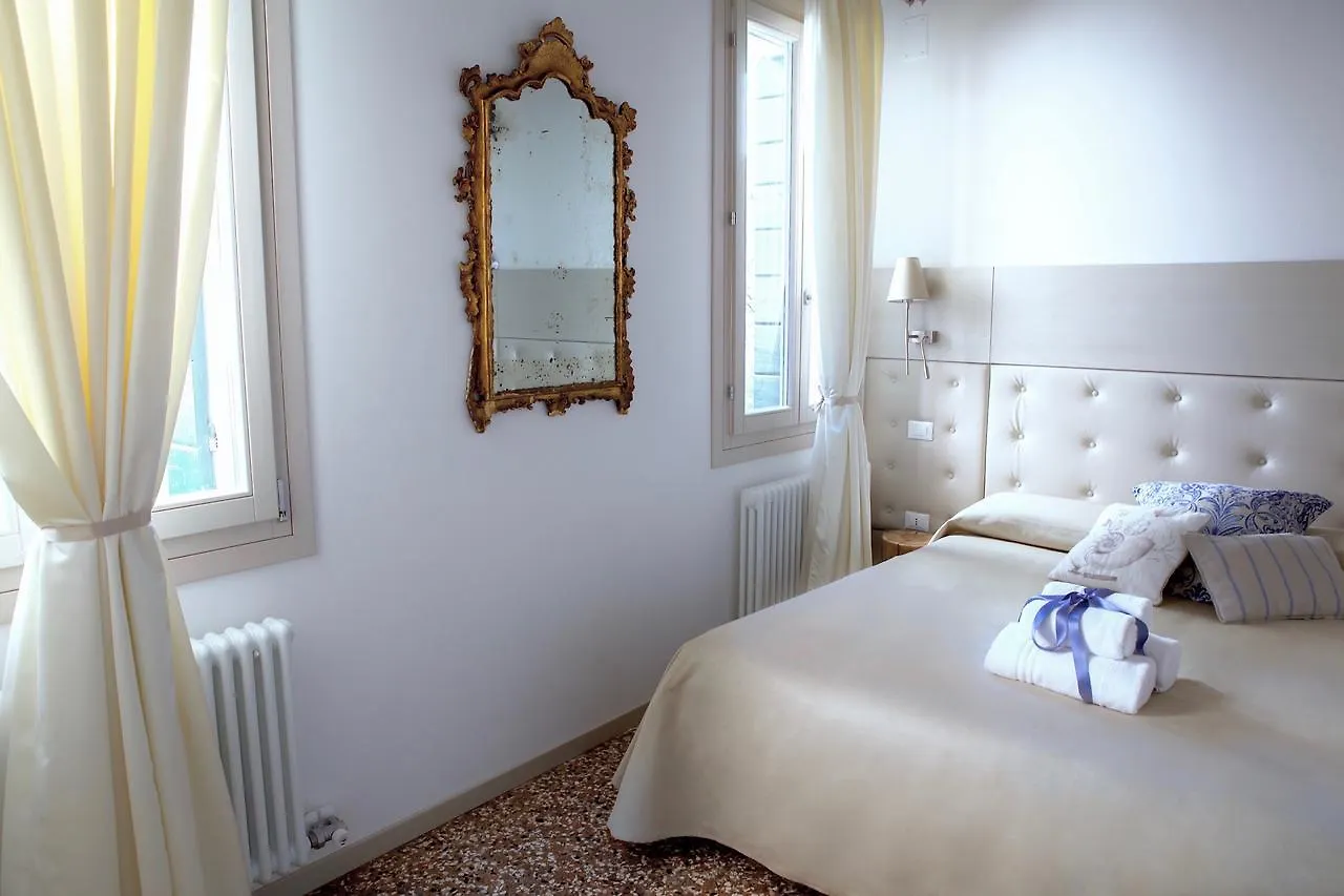 B&B Al Pozzo Di Luce Venise Couette-café