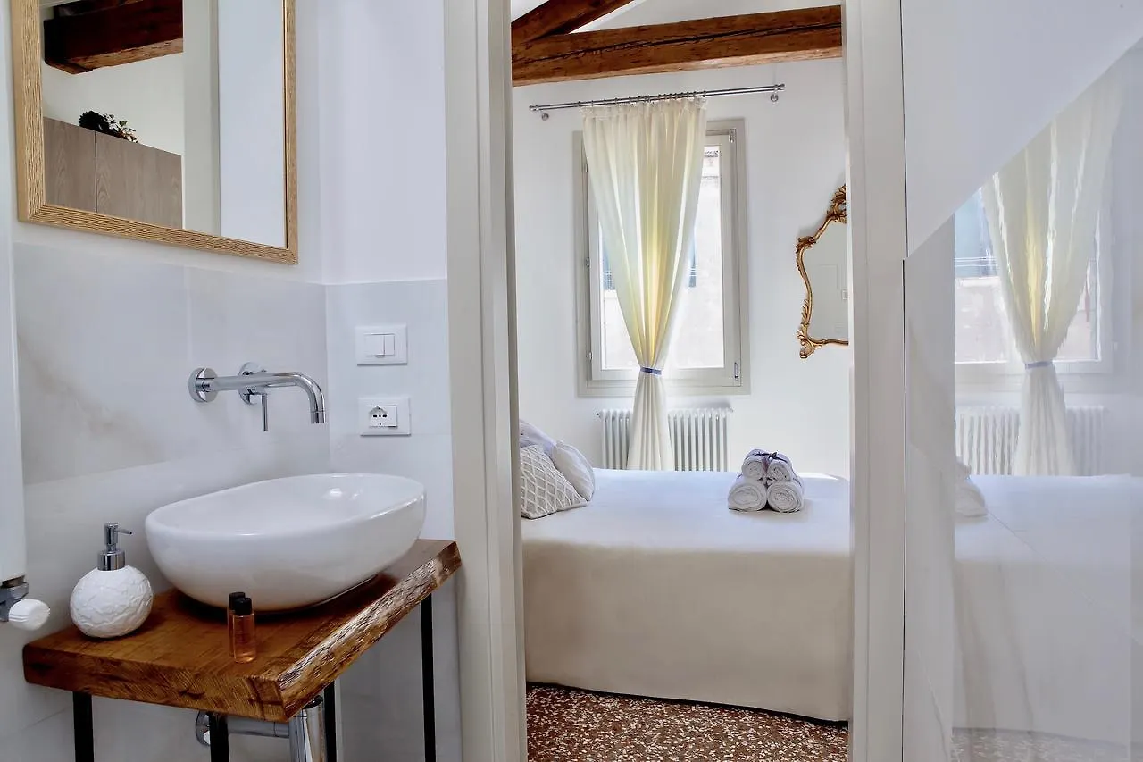 B&B Al Pozzo Di Luce Venise Couette-café